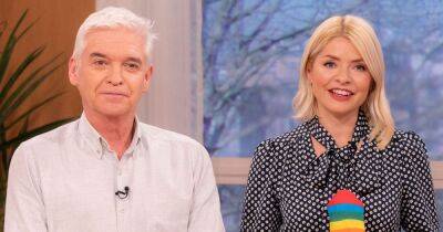 Holly Willoughby and Phillip Schofield in 'dispute' over his brother’s trial - www.ok.co.uk