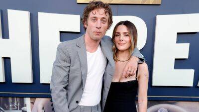 Why Did Jeremy Allen White His Wife Divorce? DeuxMoi Cheating Rumors - stylecaster.com - Los Angeles