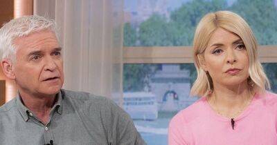 Holly Willoughby and Phillip Schofield 'cancel annual holidays together amid feud' - www.ok.co.uk