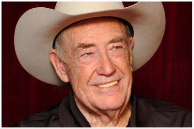 Doyle Brunson Dies: ‘Godfather Of Poker’ And Two-Time World Champion Was 89 - deadline.com - USA - Texas - Las Vegas - county Power
