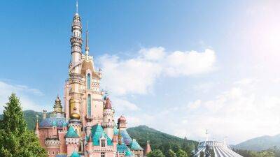 Hong Kong Disneyland Theme Park Reduces Losses, Awaits ‘Frozen’ Land - variety.com - China - Hong Kong - city Hong Kong