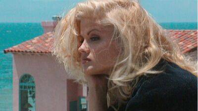5 Revelations in Netflix’s New Anna Nicole Smith Doc - thewrap.com - Hollywood - Texas