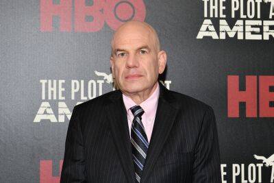 WGA Negotiating Committee Member David Simon On Urgency To Tackle AI Now & Fight To Keep Term Employment - deadline.com - county Hall