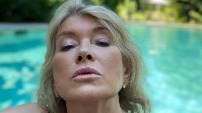 Martha Stewart Shares Her Anti-Aging Skin Care Secrets: ‘I Hate Botox’ - www.glamour.com