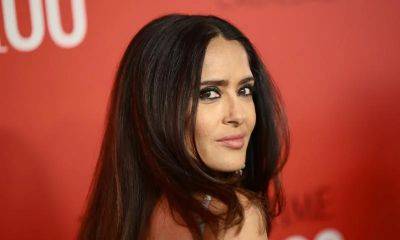 Salma Hayek shares wise advice about how to fight against bullying and prioritize self-care - us.hola.com - Mexico