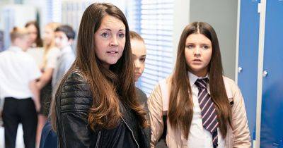 EastEnders family in chaos as Stacey Slater's secret is unveiled - www.dailyrecord.co.uk