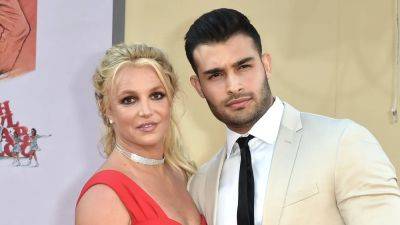 Britney Spears and 'Incredible Husband' Sam Asghari Make Out in PDA-Filled Video - www.etonline.com