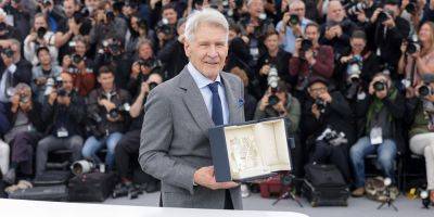 Harrison Ford Shows Off His Palme d'Or Award at 'Indiana Jones' Photocall During Cannes 2023 - www.justjared.com - France - Hollywood - Indiana - county Harrison - county Ford - county Waller