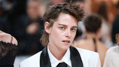 Kristen Stewart Paired Her Chanel Suit With a Spiky Mullet at the 2023 Met Gala - www.glamour.com - France