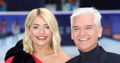 This Morning's Phillip Schofield quits ITV show 'immediately' amid Holly Willoughby feud - www.dailyrecord.co.uk