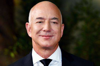 Jeff Bezos’ $500 Million Superyacht Sets Sail At Cannes - etcanada.com - Britain - France - New York - city Sanchez
