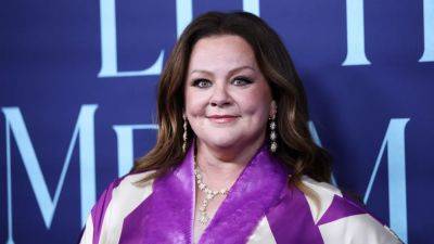 Melissa McCarthy Once Worked on a Toxic Set That Made Her ‘Physically Ill’ - www.glamour.com
