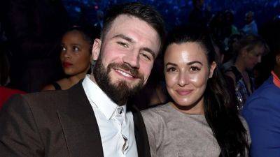 Sam Hunt Posts Rare Pics of Daughter and Pregnant Wife Hannah Lee Fowler During Family Boat Day - www.etonline.com - Las Vegas - Tennessee