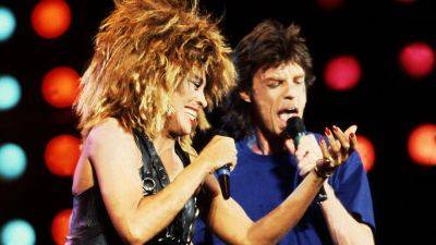 Celebrities Remember Tina Turner After Her Death - www.glamour.com - Switzerland - county Turner