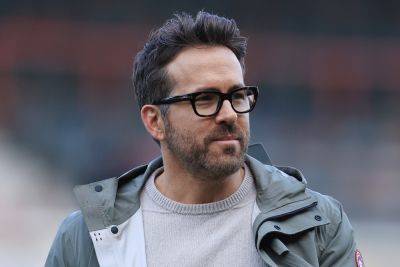 Ryan Reynolds Shares Emotional Tribute As Wrexham Fan Who He Met As His Final Wish Dies After Cancer Battle - etcanada.com - Britain - county Reynolds - city Ottawa