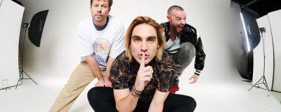 Busted team up with Hanson for new version of MMMbop - completemusicupdate.com - Centre - Manchester - Birmingham - Dublin