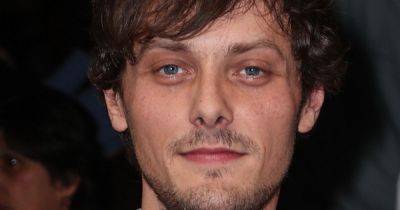 Outnumbered's Tyger Drew Honey enjoys a date night with girlfriend at West End play - www.ok.co.uk - France