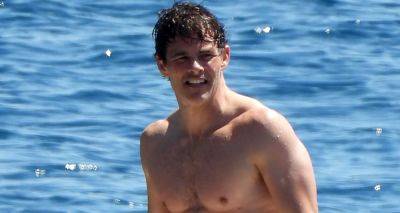 James Marsden Shows Off Fit Physique Going Shirtless in South of France - www.justjared.com - France - Santa Monica