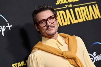 Pedro Pascal Says A Fan Gave Him An Eye Infection Recreating ‘Game Of Thrones’ Death Scene - etcanada.com