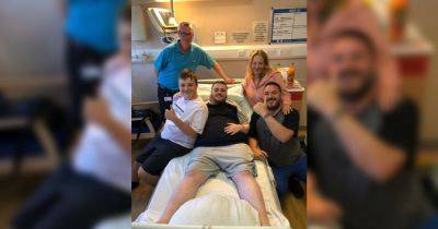 Kind actions of stranger bring smile to face of family as son rushed to surgery after 'screaming in pain' - www.manchestereveningnews.co.uk