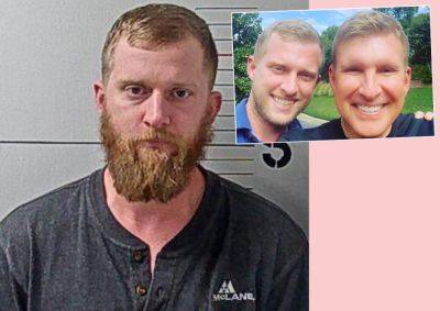 Todd Chrisley's Son Kyle No Longer Facing Domestic Violence Charges Over Death Threat Allegations - perezhilton.com - California - Oklahoma - county Dekalb - county Peach