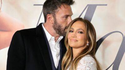 Jennifer Lopez and Ben Affleck Got Back Together Because Her Mom ‘Prayed for 20 Years’ - www.glamour.com