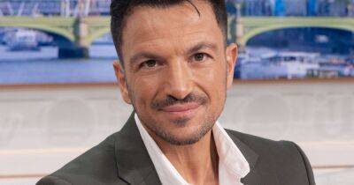 Friends again? Peter Andre and Caprice Bourret hold hands over lunch after public spat - www.ok.co.uk