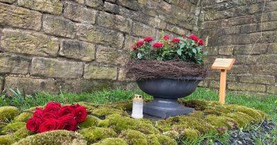 Police investigating after floral urn STOLEN from Dame Vivienne Westwood's grave - www.manchestereveningnews.co.uk - Manchester