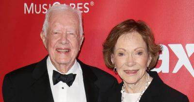 Former First Lady Rosalynn Carter Has Dementia, Is Living ‘Happily at Home’ with Husband Jimmy Carter - www.usmagazine.com - USA