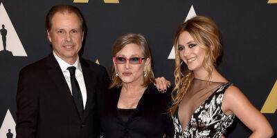 Todd Fisher Refutes Billie Lourd's Claim of Profiting Off Carrie Fisher's Passing Amid Walk of Fame Invite Snub - www.justjared.com