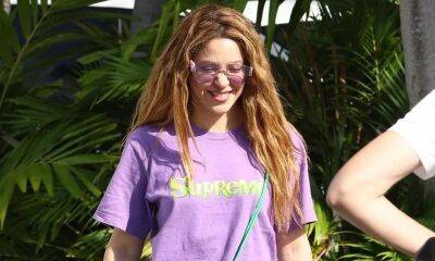 Shakira looks happy as she shops for a new home in Miami - us.hola.com - USA - Miami - Colombia