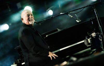 Billy Joel pays tribute to Gordon Lightfoot with heartfelt cover - www.nme.com - Canada