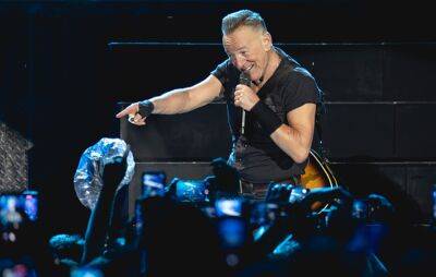 Bruce Springsteen goes to Irish pub, sings along with punters - www.nme.com - Ireland - Dublin - county Kildare - city Hometown