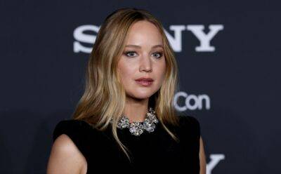 Jennifer Lawrence Jokes She Did ‘No Hard Feelings’ Because She ‘Owed One’ To Director For Introducing Her To Cooke Maroney - etcanada.com - Las Vegas