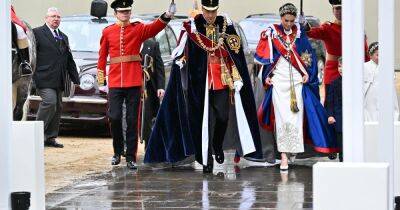 Kate Middleton forced to hoist up white Coronation dress as she arrives in rainstorm - www.ok.co.uk - Britain - county King George