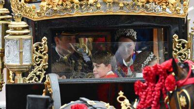 Kate Middleton and Prince William's Kids Have the Cutest Reactions During Coronation Carriage Ride - www.etonline.com - California - county King And Queen