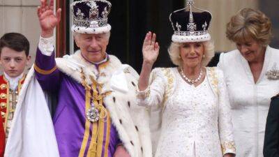 How King Charles and Queen Camilla Honored Queen Elizabeth and Prince Philip During the Coronation - www.etonline.com - Britain - London - India - county King George - Victoria - city Elizabeth