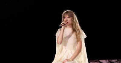 Taylor Swift 'says I love you' to 'new boyfriend' Matty Healy as she performs in Nashville - www.ok.co.uk - Nashville - city Philadelphia - Philippines