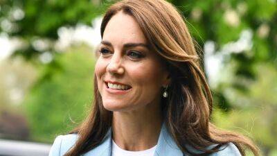 Kate Middleton Wore the Perfect Summer Blazer and a White T-Shirt for a Surprise Visit With Locals - www.glamour.com