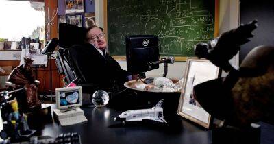 Rare items to go on display in Manchester as part of new exhibition exploring life of Stephen Hawking - www.manchestereveningnews.co.uk - Manchester