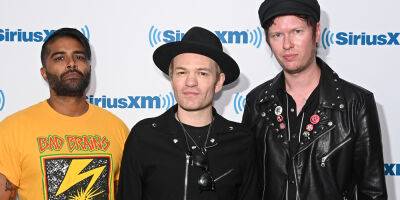 Sum 41 Is Splitting After 27 Years, Band Issues Statement Confirming Disbandment - www.justjared.com - county Power - Indiana