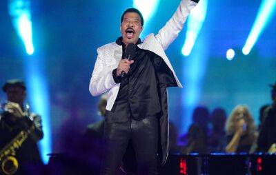 Coronation concert fans respond to Lionel Richie’s “completely different” voice - www.nme.com