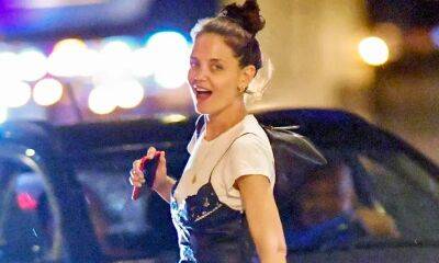 Katie Holmes shows off her awesome ‘90s style in new photos - us.hola.com - New York