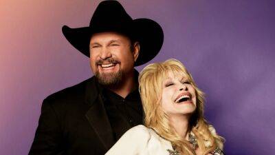 Garth Brooks on Hosting the ACM Awards With 'Goddess' Dolly Parton and If They'll Ever Duet (Exclusive) - www.etonline.com - Texas - Smith