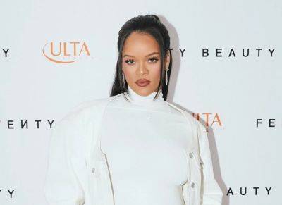 Rihanna Wears ‘Use A Condom’ Shirt, Jokes Outfit Is ‘Old’ As She Prepares To Welcome 2nd Baby - etcanada.com