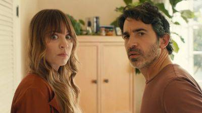 How to Watch 'Based on a True Story' Starring Kaley Cuoco and Chris Messina - www.etonline.com - California