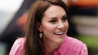 Kate Middleton Found the Best Summery Alternative for Open-Toed Shoes - www.glamour.com - Spain