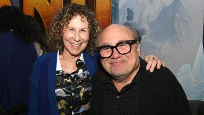 'Barbie' star Rhea Perlman says she and Danny DeVito are still married a decade after splitting up - www.foxnews.com