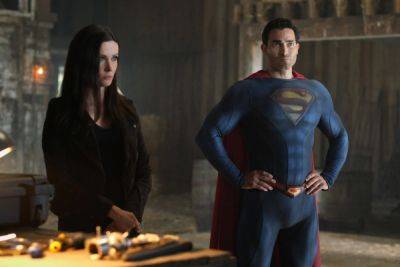 ‘Superman & Lois’ Renewed For 10-Episode Season 4 At The CW - deadline.com - USA - county Walker