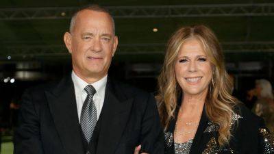 Rita Wilson Reveals Why Tom Hanks Turned Down 'When Harry Met Sally' Role - www.etonline.com - New York - Chicago - county Wilson
